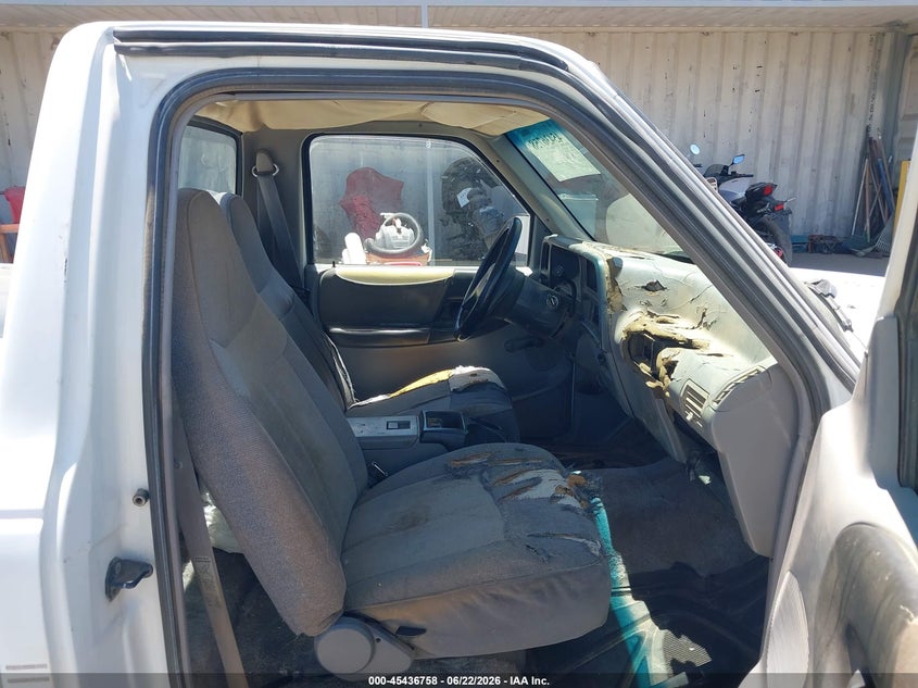 1994 Mazda B3000 VIN 4F4CR12U7RTM47176 IAAI salvage auction — NORMAL WEAR, Clear (California), sold $200 on 2026-07-09 (photo 5)