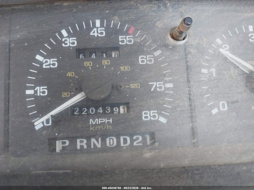 1994 Mazda B3000 VIN 4F4CR12U7RTM47176 IAAI salvage auction — NORMAL WEAR, Clear (California), sold $200 on 2026-07-09 (photo 7)