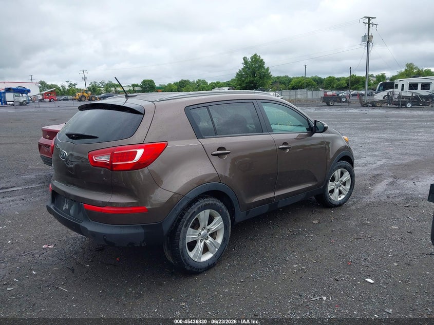 2012 Kia Sportage VIN KNDPB3A21C7217613 IAAI salvage auction — UNKNOWN, Salvage (Virginia), sold $2,450 on 2026-07-07 (photo 4)