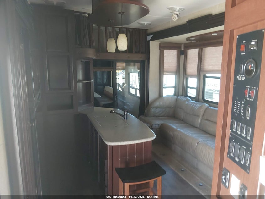 2014 Heartland Cyclone VIN 5SFCG4334EE266571 IAAI salvage auction — HAIL, Certificate Of Title (Montana), sold $15,200 on 2026-09-02 (photo 8)