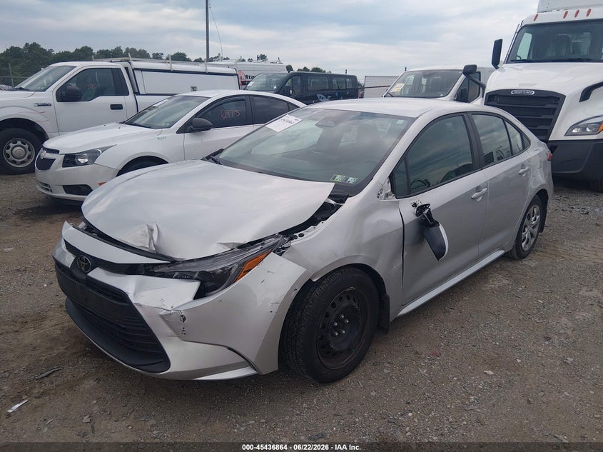 2025 Toyota Corolla VIN 5YFB4MDE1SP261012 IAAI salvage auction — LEFT FRONT, Salvage Title, sold $6,400 on 2026-07-29 (photo 2)