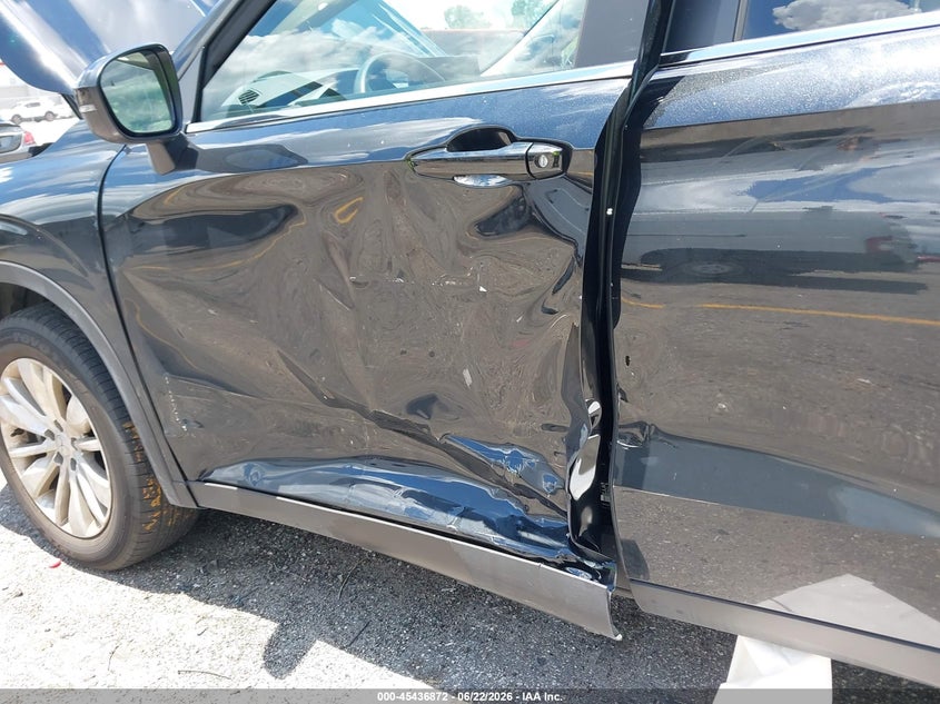 2025 Mitsubishi Outlander VIN JA4J4UA84SZ018806 IAAI salvage auction — SIDE, Salvage Title, sold $7,100 on 2026-07-29 (photo 6)