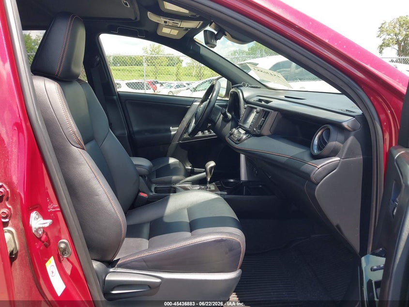 2018 Toyota Rav 4 VIN JTMJJREV1JD235379 IAAI salvage auction — HAIL, Salvage Title, sold $2,850 on 2026-07-28 (photo 5)
