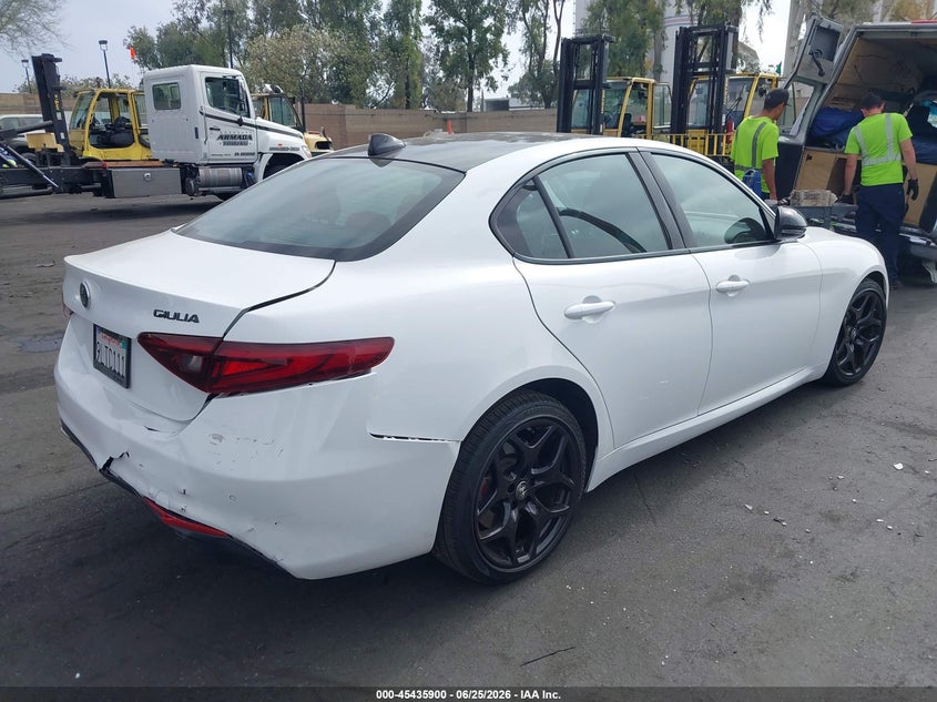 2021 Alfa romeo Giulia VIN ZARFAMAN3M7641154 IAAI salvage auction — REAR END, Salvage Certificate (California), sold $6,800 on 2026-08-09 (photo 4)