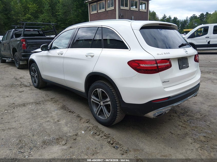 2017 Mercedes-benz Glc VIN WDC0G4KB7HF134735 IAAI salvage auction — FRONT END, Salvage (Vermont), sold $6,400 on 2026-07-16 (photo 3)