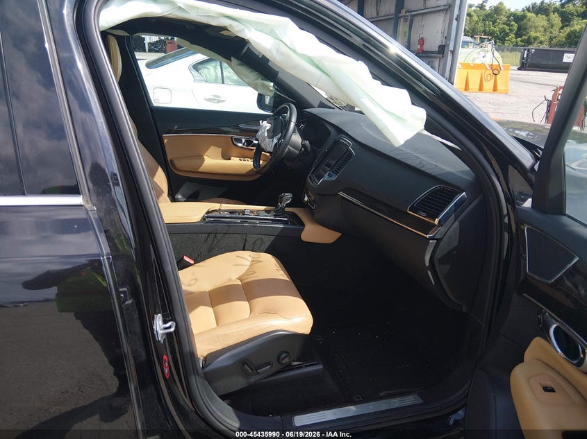 2016 Volvo Xc90 VIN YV4A22PKXG1035440 IAAI salvage auction — FRONT END, Salvage (Louisiana), sold $2,800 on 2026-08-04 (photo 5)