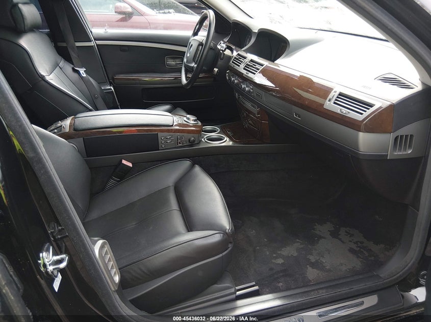 2008 BMW 7 series VIN WBAHN83598DT79110 IAAI salvage auction — LEFT FRONT, Clear (South Carolina), sold $375 on 2026-07-28 (photo 5)