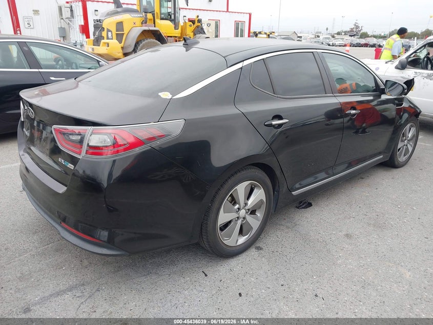 2014 Kia Optima VIN KNAGN4ADXE5070394 IAAI salvage auction — FRONT END, Salvage Title, sold $25 on 2026-07-23 (photo 4)