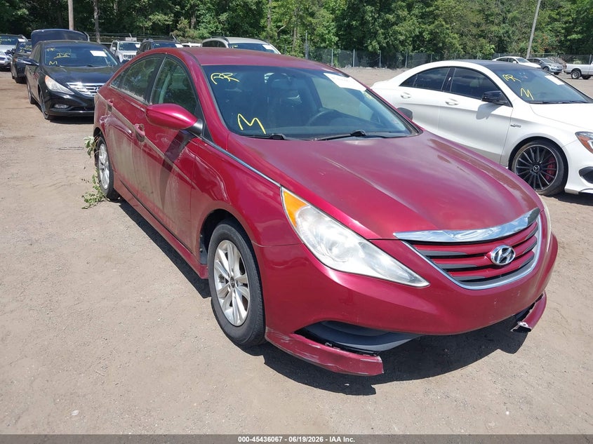 2014 Hyundai Sonata VIN 5NPEB4ACXEH913732 IAAI salvage auction — NORMAL WEAR, Clear (Maryland), sold $475 on 2026-07-15 (photo 1)