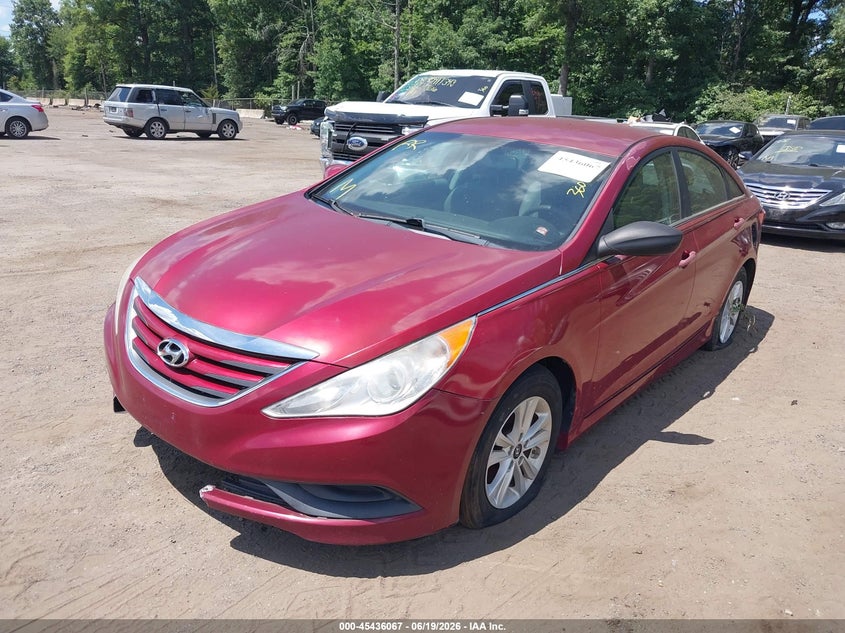 2014 Hyundai Sonata VIN 5NPEB4ACXEH913732 IAAI salvage auction — NORMAL WEAR, Clear (Maryland), sold $475 on 2026-07-15 (photo 2)