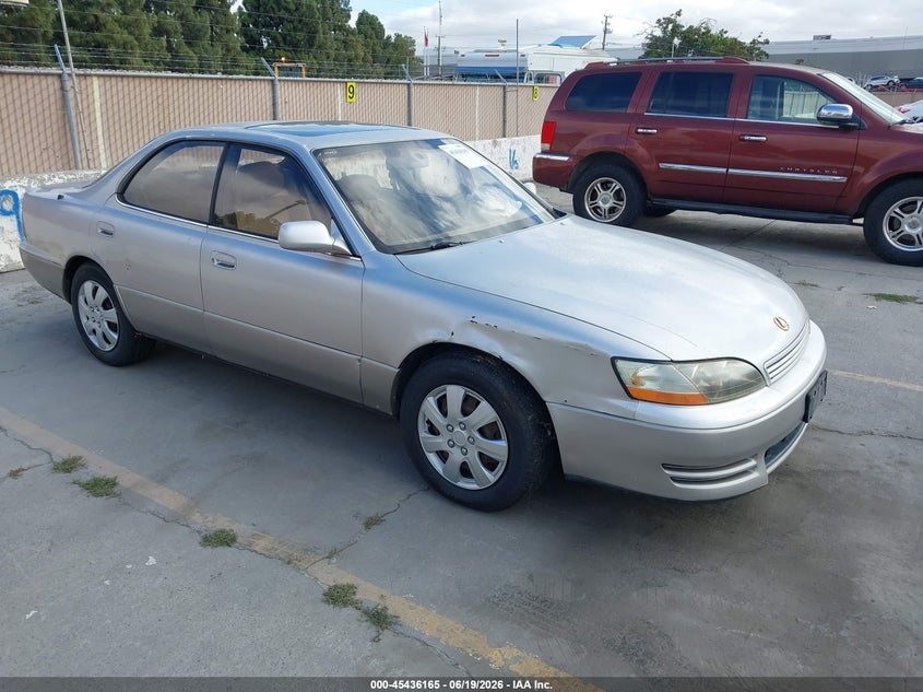 1996 Lexus Es 300 VIN JT8BF12G7T0167904 IAAI salvage auction — NORMAL WEAR, App For Dup Clear (California), sold $275 on 2026-07-06 (photo 1)