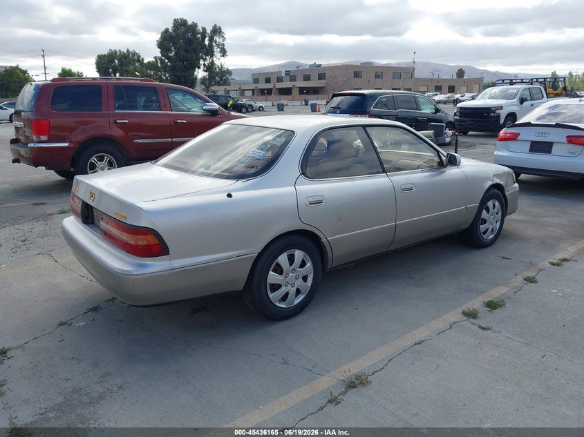 1996 Lexus Es 300 VIN JT8BF12G7T0167904 IAAI salvage auction — NORMAL WEAR, App For Dup Clear (California), sold $275 on 2026-07-06 (photo 4)