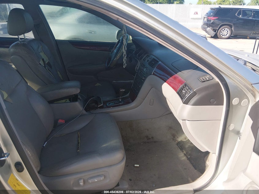 2004 Lexus Es 330 VIN JTHBA30G940001415 IAAI salvage auction — REPOSSESSION, Nrc Lienholder Repossession Paperwork (Texas), sold $500 on 2026-07-17 (photo 5)