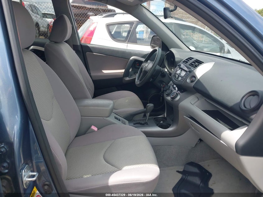 2007 Toyota Rav4 VIN JTMBD33V576045304 IAAI salvage auction — BIOHAZARD/CHEMICAL, Clear (Massachusetts), sold $4,250 on 2026-07-07 (photo 5)