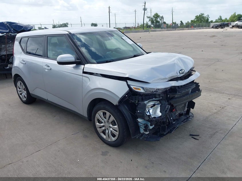 2020 Kia Soul VIN KNDJ23AU7L7072858 IAAI salvage auction — FRONT END, Salvage Title, sold $1,550 on 2026-08-02 (photo 1)