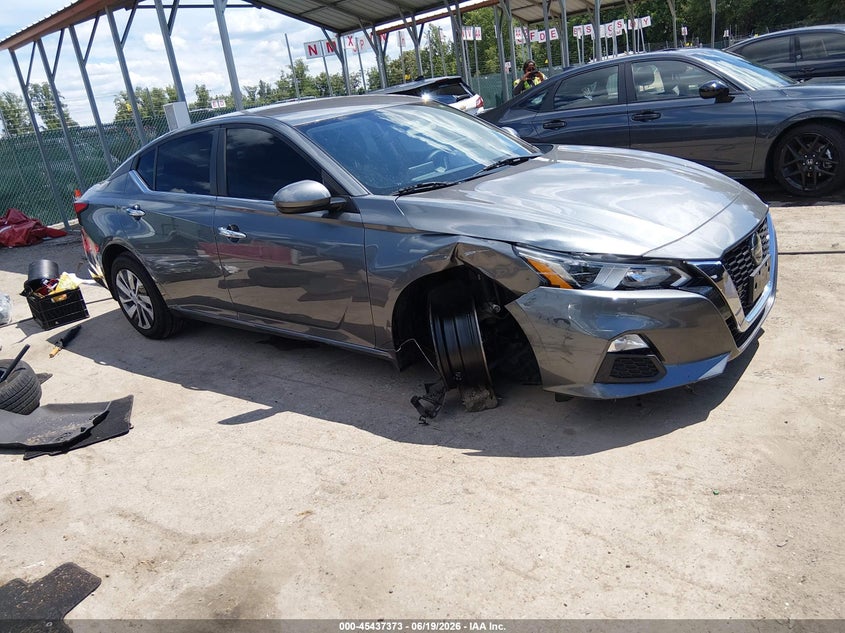 2019 Nissan Altima VIN 1N4BL4BV3KC118955 IAAI salvage auction — FRONT END, Salvage Title, sold $2,300 on 2026-07-18 (photo 1)