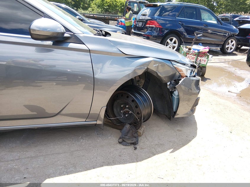 2019 Nissan Altima VIN 1N4BL4BV3KC118955 IAAI salvage auction — FRONT END, Salvage Title, sold $2,300 on 2026-07-18 (photo 6)