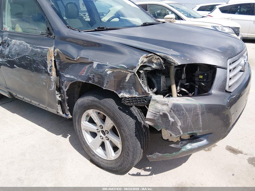 2010 Toyota Highlander VIN 5TDJK3EH9AS025346 IAAI salvage auction — RIGHT SIDE, Salvage (Texas), sold $1,850 on 2026-07-23 (photo 6)