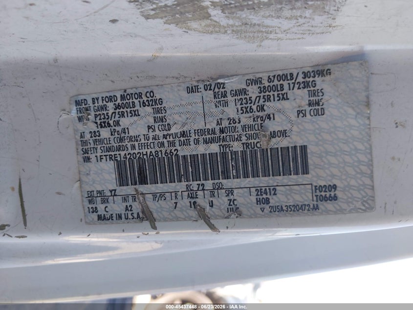 2002 Ford E 150 VIN 1FTRE14202HA81662 IAAI salvage auction — NORMAL WEAR, Clear (California), sold $1,400 on 2026-07-09 (photo 9)