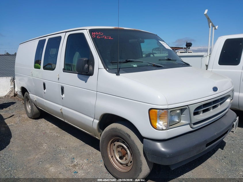 2002 Ford E 150 VIN 1FTRE14202HA81662 — IAAI salvage auction photo