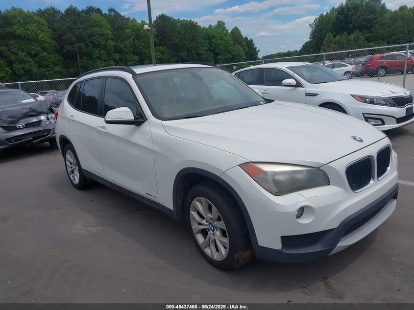 2014 BMW X1 VIN WBAVL1C54EVY18400 IAAI salvage auction — NORMAL WEAR, Clear (North Carolina), sold $500 on 2026-07-22 (photo 1)