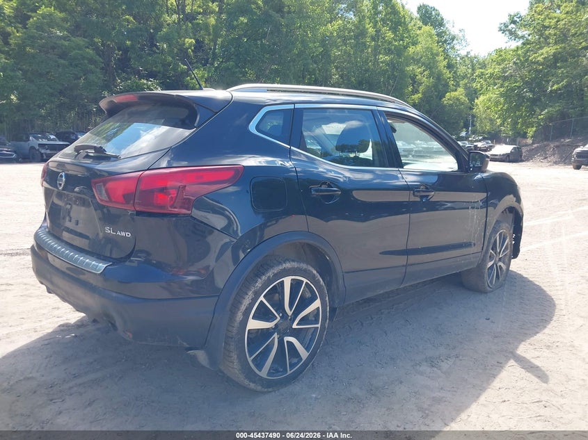 2018 Nissan Rogue VIN JN1BJ1CR6JW293829 IAAI salvage auction — RIGHT FRONT, Salvage (Vermont), sold $2,900 on 2026-07-16 (photo 4)