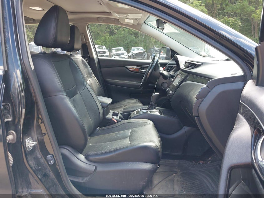 2018 Nissan Rogue VIN JN1BJ1CR6JW293829 IAAI salvage auction — RIGHT FRONT, Salvage (Vermont), sold $2,900 on 2026-07-16 (photo 5)