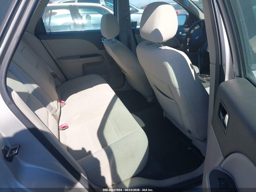 2008 Ford Taurus VIN 1FAHP24W48G142563 IAAI salvage auction — NORMAL WEAR, Clear (California), sold $1,125 on 2026-07-09 (photo 8)