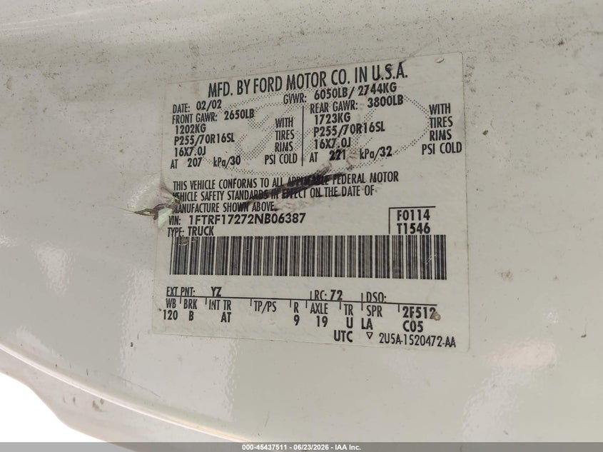 2002 Ford F-150 VIN 1FTRF17272NB06387 IAAI salvage auction — RIGHT SIDE, Clear (California), sold $2,100 on 2026-07-09 (photo 9)
