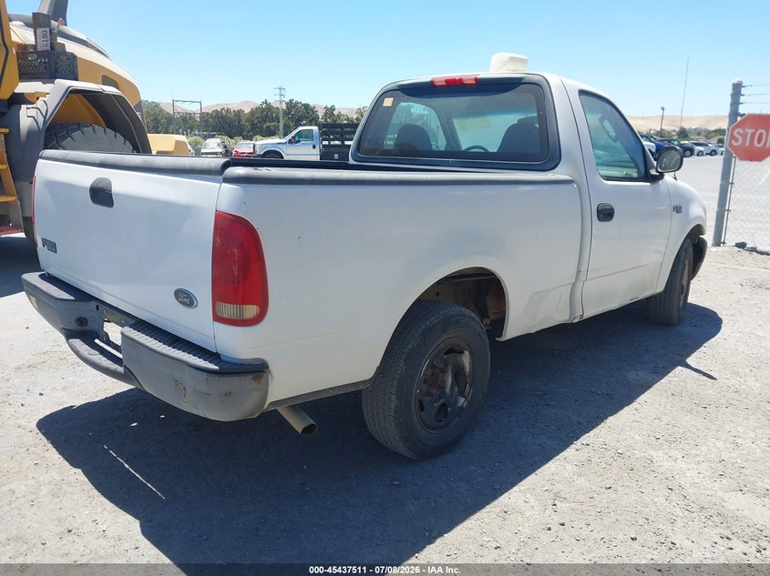 2002 Ford F-150 VIN 1FTRF17272NB06387 IAAI salvage auction — RIGHT SIDE, Clear (California), sold $2,100 on 2026-07-09 (photo 4)