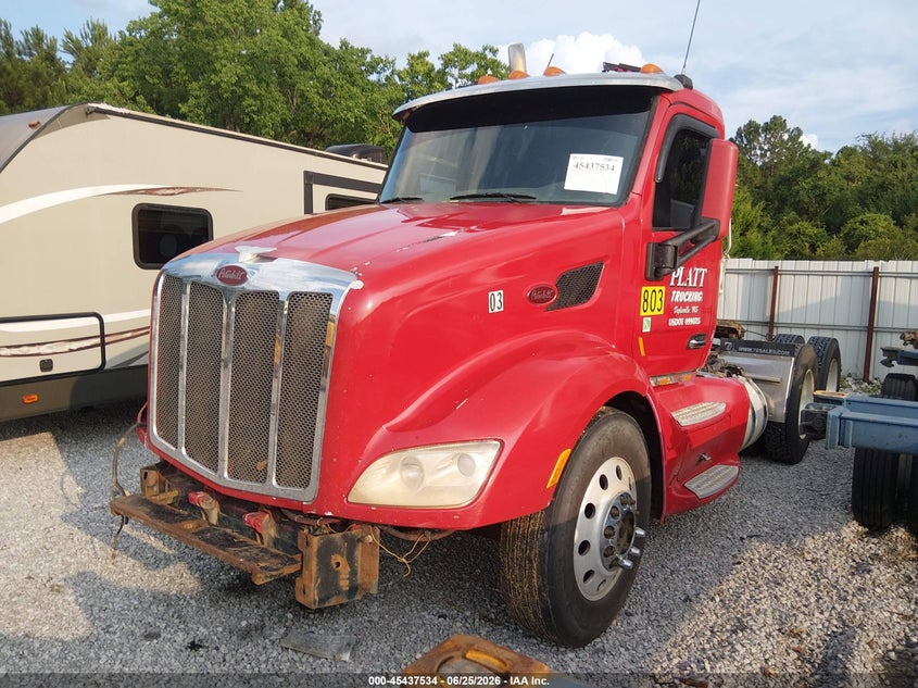 2015 Peterbilt 579 VIN 1XPBDP8X6FD270342 IAAI salvage auction — ALL OVER, Salvage (Mississippi), sold $1,400 on 2026-07-22 (photo 2)