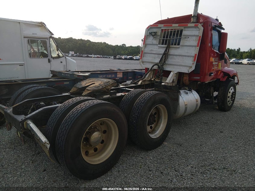 2015 Peterbilt 579 VIN 1XPBDP8X6FD270342 IAAI salvage auction — ALL OVER, Salvage (Mississippi), sold $1,400 on 2026-07-22 (photo 4)