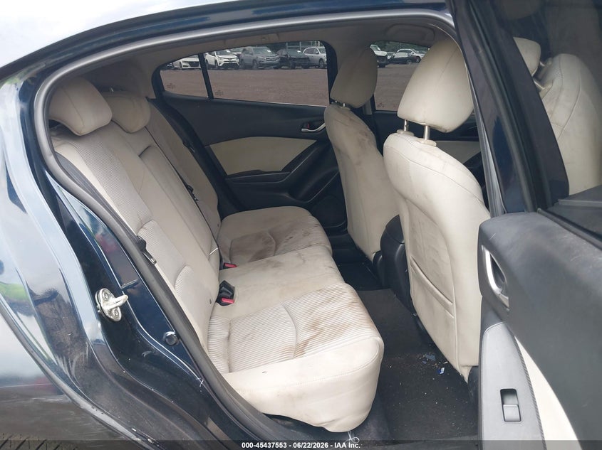 2014 Mazda 3 VIN JM1BM1L71E1115378 IAAI salvage auction — RIGHT SIDE, Salvage (Idaho), sold $1,400 on 2026-07-15 (photo 8)