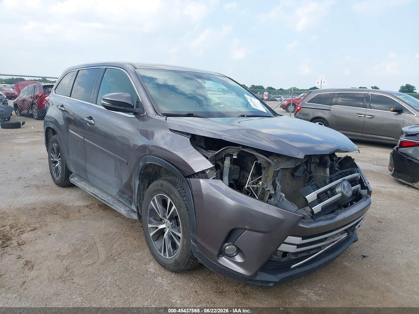2019 Toyota Highlander VIN 5TDZZRFH5KS306366 IAAI salvage auction — FRONT END, Salvage (Texas), sold $25 on 2026-07-28 (photo 1)