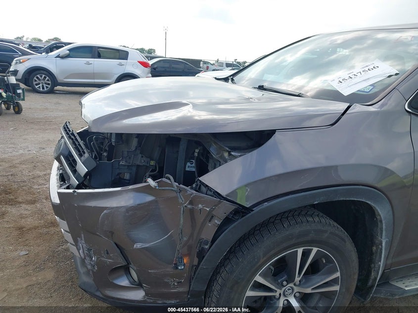 2019 Toyota Highlander VIN 5TDZZRFH5KS306366 IAAI salvage auction — FRONT END, Salvage (Texas), sold $25 on 2026-07-28 (photo 6)