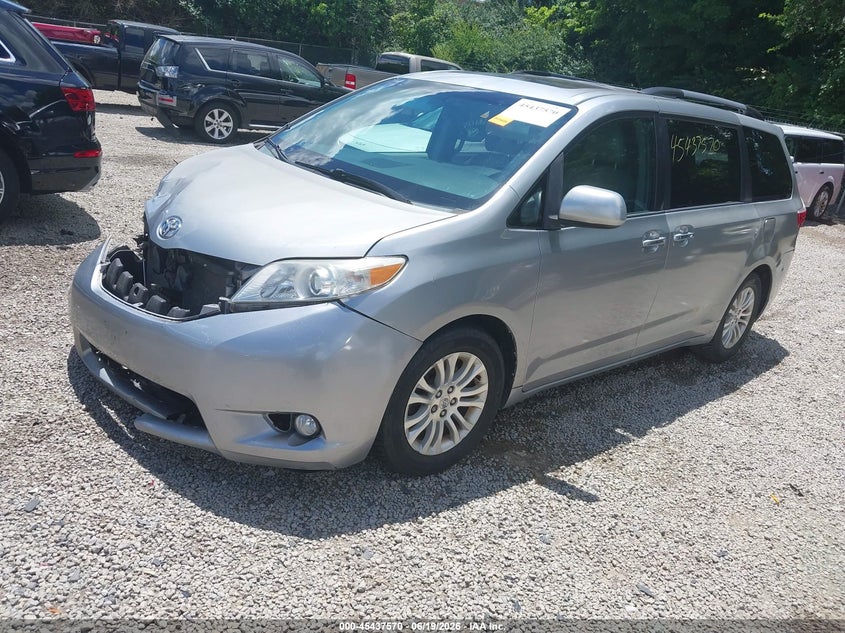 2015 Toyota Sienna VIN 5TDYK3DC3FS593720 IAAI salvage auction — FRONT END, Salvage (Ohio), sold $4,700 on 2026-07-14 (photo 2)