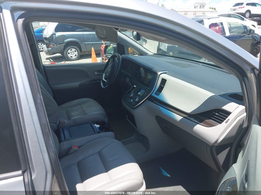 2015 Toyota Sienna VIN 5TDYK3DC3FS593720 IAAI salvage auction — FRONT END, Salvage (Ohio), sold $4,700 on 2026-07-14 (photo 5)
