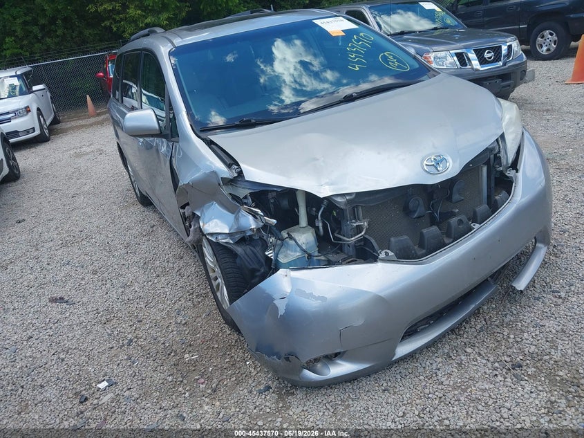 2015 Toyota Sienna VIN 5TDYK3DC3FS593720 IAAI salvage auction — FRONT END, Salvage (Ohio), sold $4,700 on 2026-07-14 (photo 6)