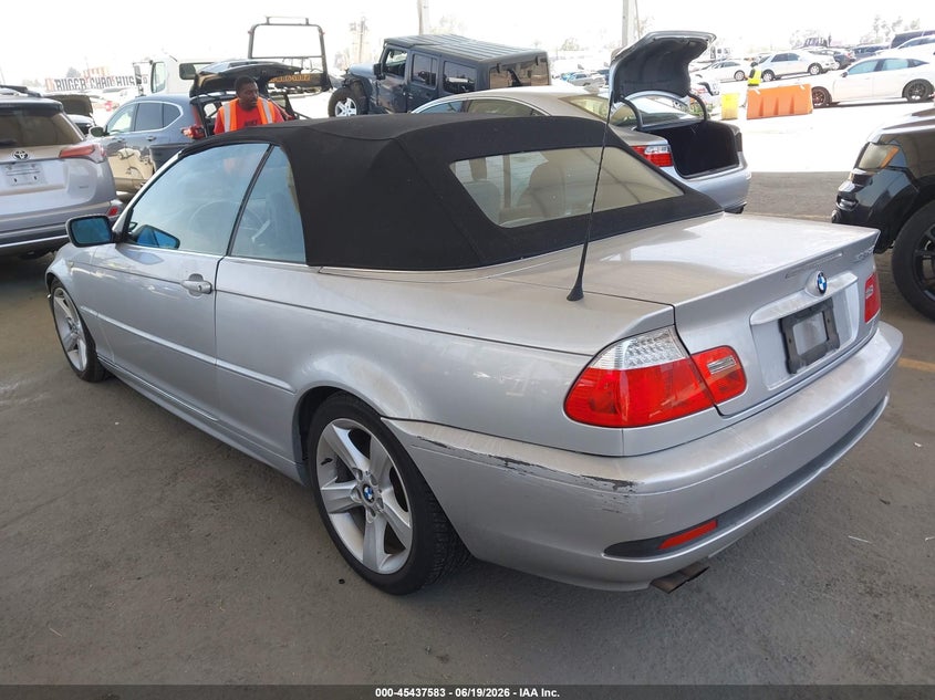 2004 BMW 3 series VIN WBABW33494PL31922 IAAI salvage auction — SIDE, Non-Repairable (California), sold $325 on 2026-07-10 (photo 3)