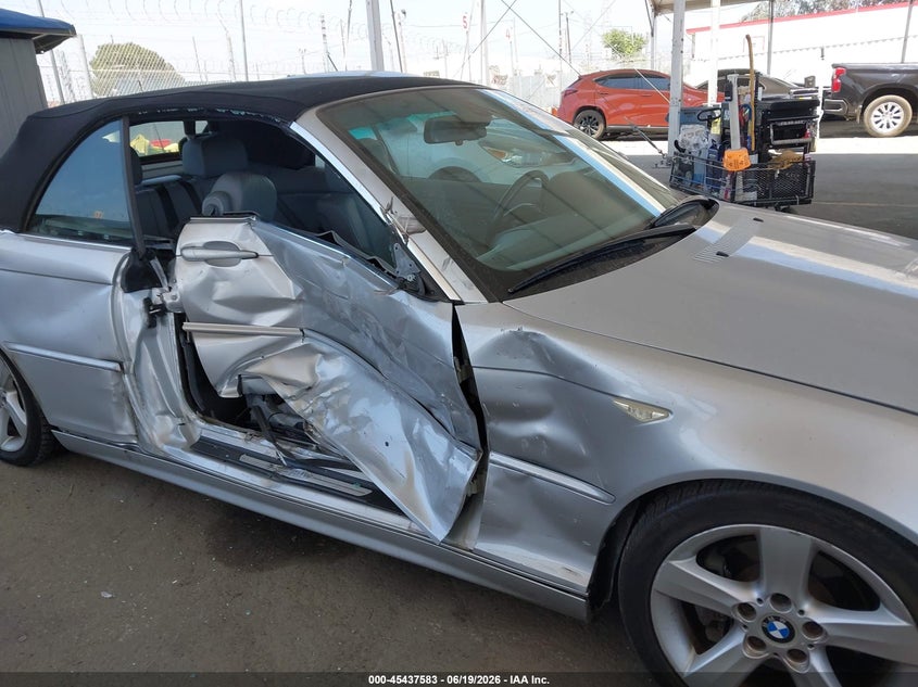 2004 BMW 3 series VIN WBABW33494PL31922 IAAI salvage auction — SIDE, Non-Repairable (California), sold $325 on 2026-07-10 (photo 6)