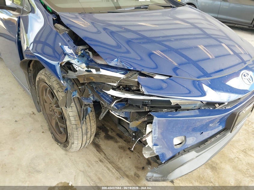 2024 Toyota Prius VIN JTDADABU1R3021935 IAAI salvage auction — RIGHT FRONT, Bill Of Sale (Washington), sold $10,600 on 2026-07-29 (photo 6)