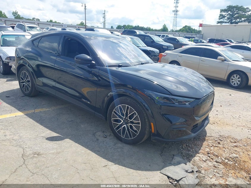 2025 Ford Mustang mach-e VIN 3FMTK3SU1SMA10475 — IAAI salvage auction photo