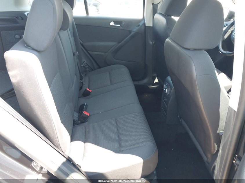 2017 Volkswagen Tiguan VIN WVGBV7AX3HK050708 IAAI salvage auction — REAR END, Salvage (North Carolina), sold $2,250 on 2026-07-27 (photo 8)
