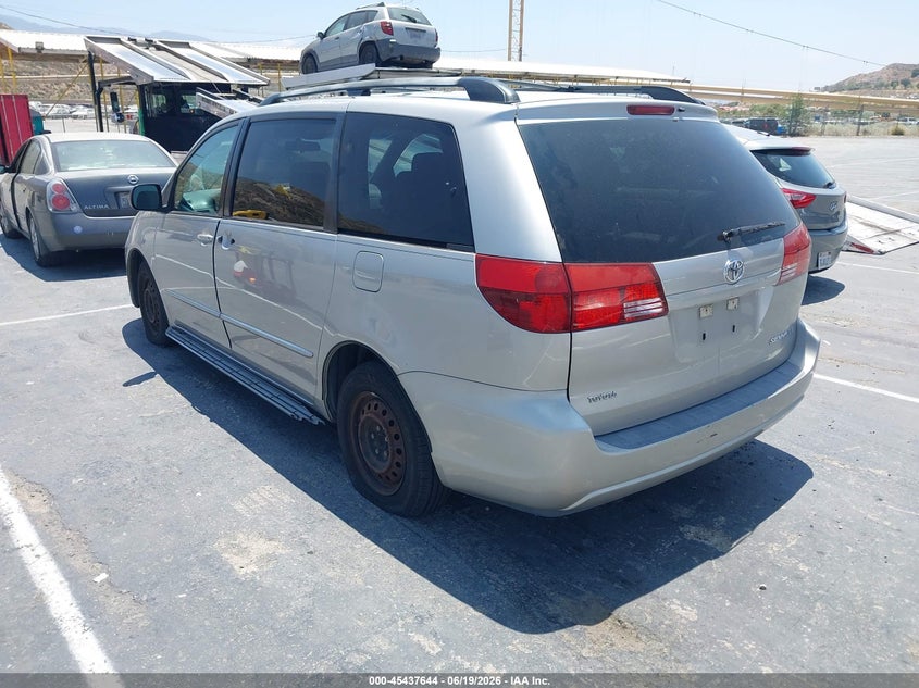 2005 Toyota Sienna VIN 5TDZA23C85S352995 IAAI salvage auction — NORMAL WEAR, Clear - Dealer Only (California), sold $800 on 2026-07-22 (photo 3)
