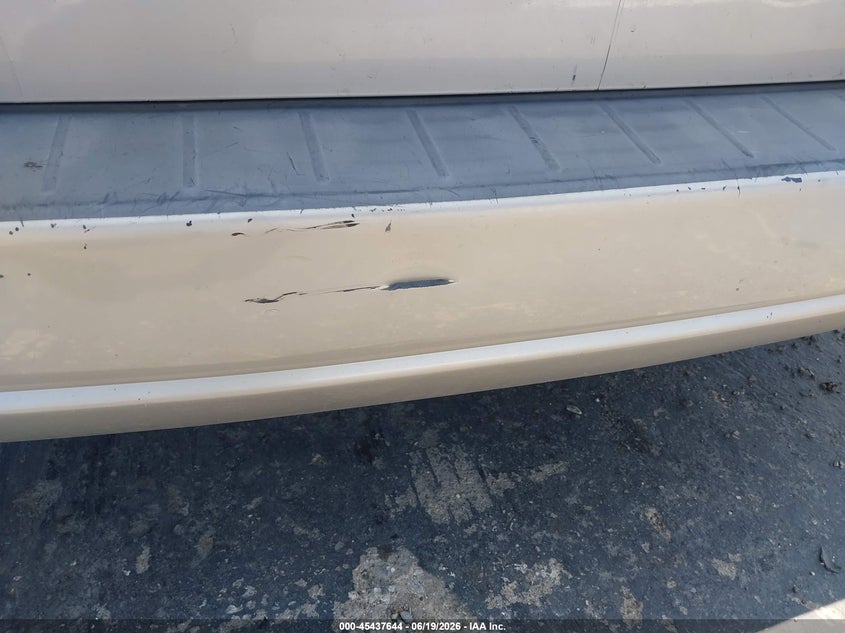 2005 Toyota Sienna VIN 5TDZA23C85S352995 IAAI salvage auction — NORMAL WEAR, Clear - Dealer Only (California), sold $800 on 2026-07-22 (photo 6)