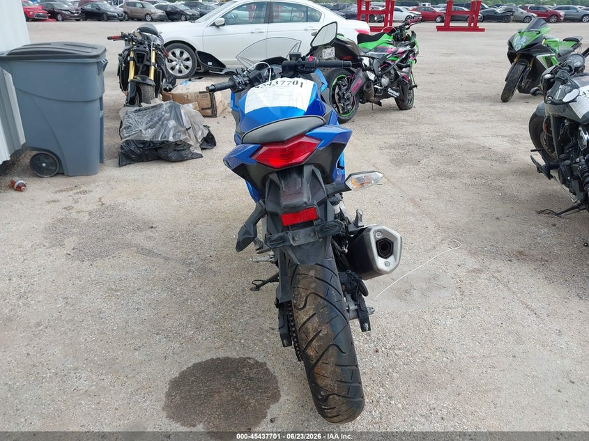 2017 Kawasaki Ninja VIN JKAEX8B18HDA33819 IAAI salvage auction — LEFT & RIGHT, Salvage Title, sold $650 on 2026-09-10 (photo 6)
