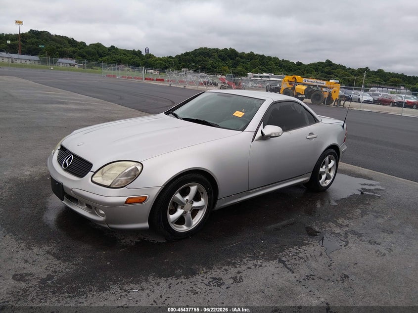 2003 Mercedes-benz Slk-class VIN WDBKK65F93F282979 IAAI salvage auction — RIGHT FRONT, Salvage (Missouri), sold $900 on 2026-07-28 (photo 2)