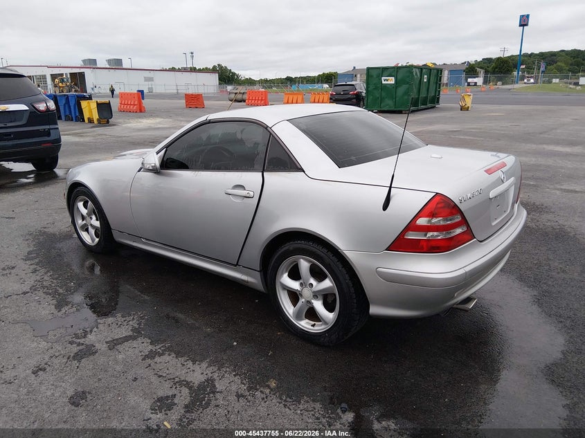2003 Mercedes-benz Slk-class VIN WDBKK65F93F282979 IAAI salvage auction — RIGHT FRONT, Salvage (Missouri), sold $900 on 2026-07-28 (photo 3)