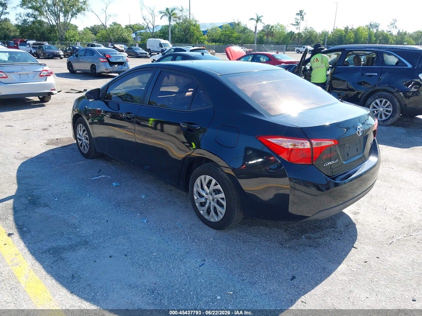 2018 Toyota Corolla VIN 5YFBURHEXJP834236 IAAI salvage auction — RIGHT SIDE, Rebuildable (Florida), sold $3,250 on 2026-07-06 (photo 3)