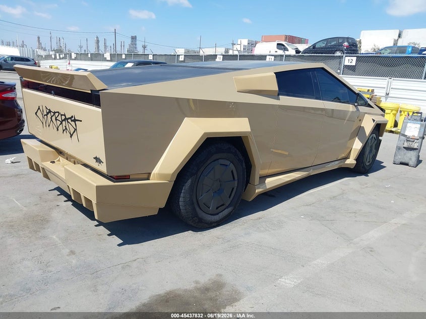 2025 Tesla Cybertruck VIN 7G2CEHEE0SA060392 IAAI salvage auction — ELECTRICAL, Salvage Title, sold $25,250 on 2026-07-22 (photo 4)
